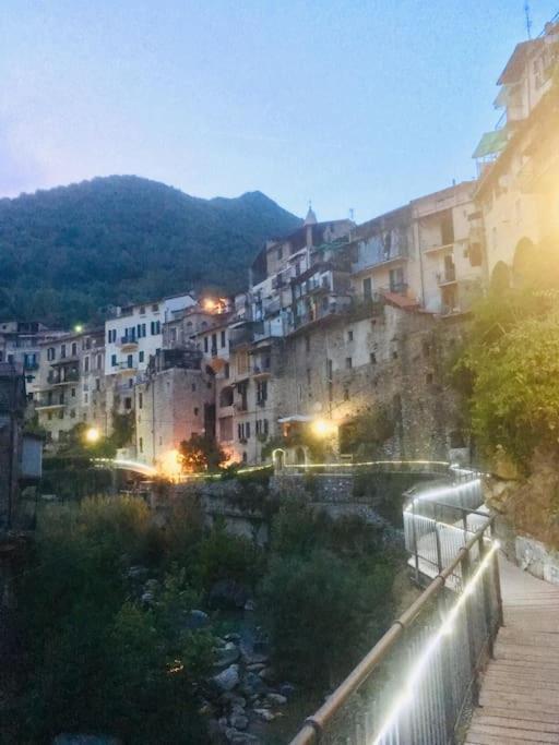 شقة Casa Bertagna Rocchetta Nervina المظهر الخارجي الصورة